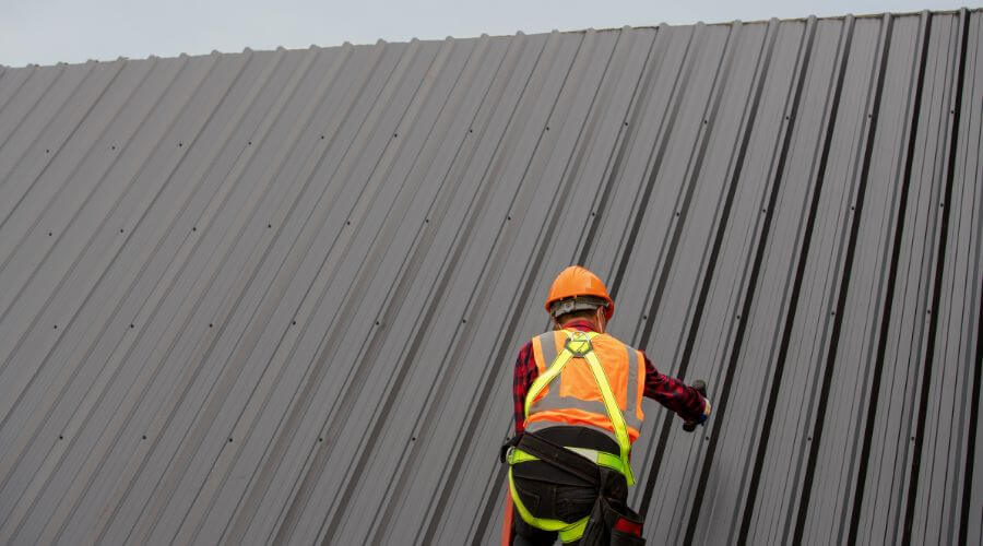 Professional metal roof installation services in West Blocton, AL